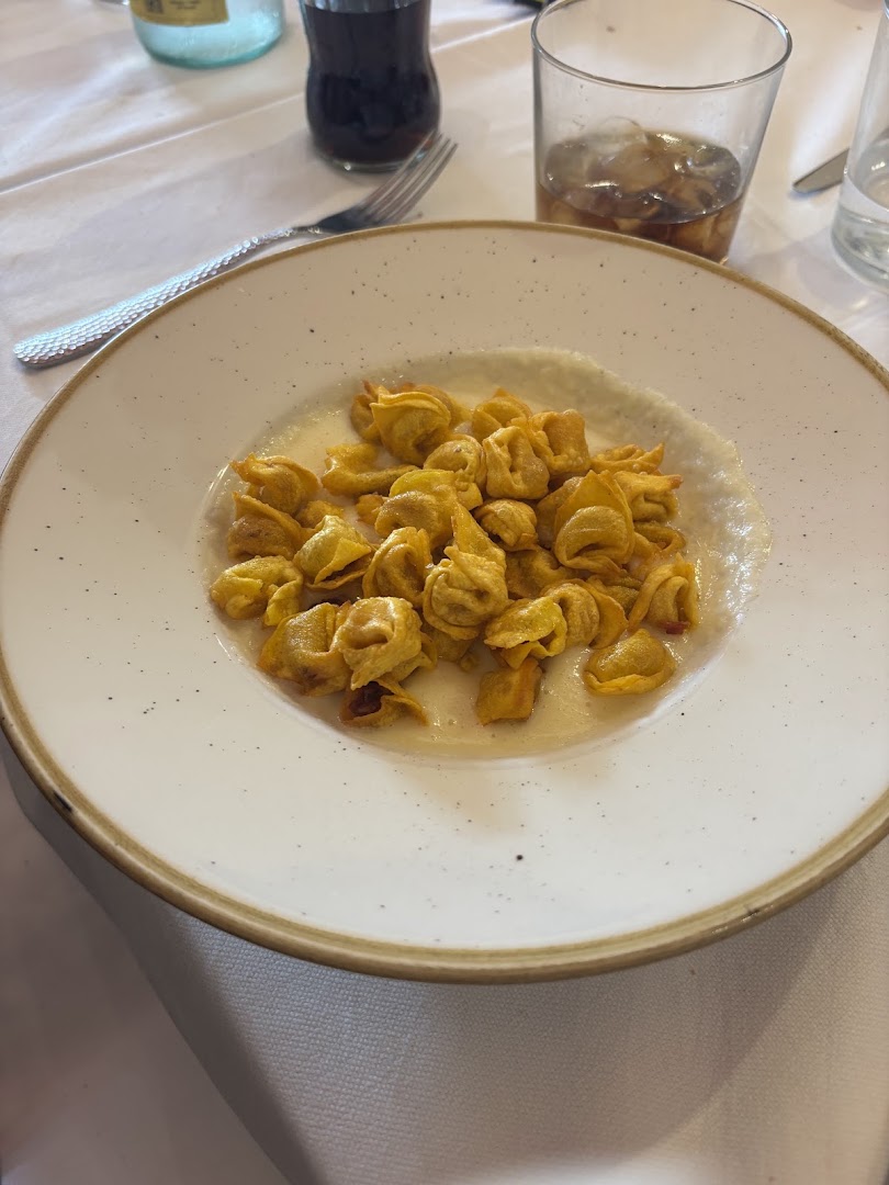051 Osteria Piazza Maggiore