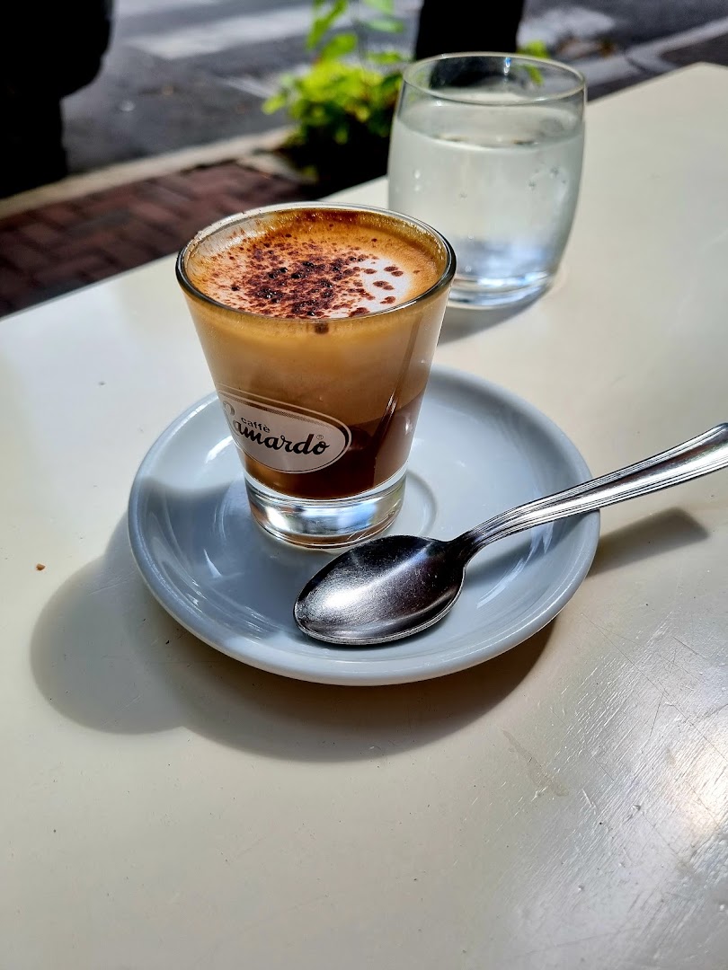 085 Caffè, Pescara