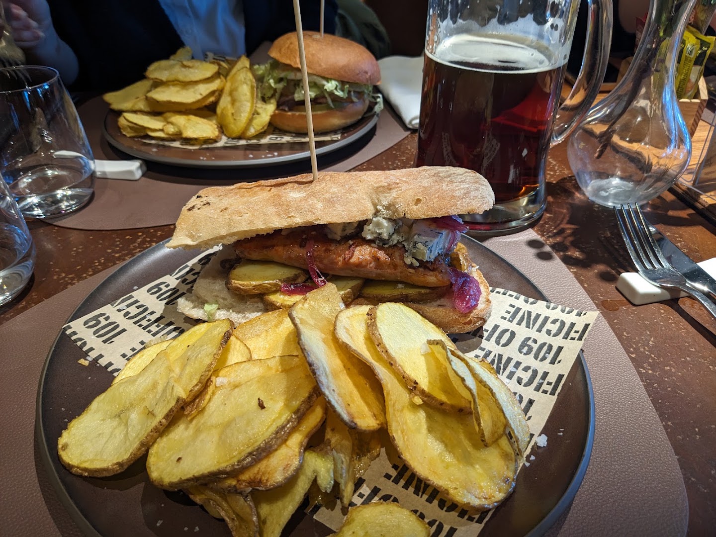 109officine: Braceria - Ristorante di Carne - Caffetteria - Lounge Bar - Pasticceria