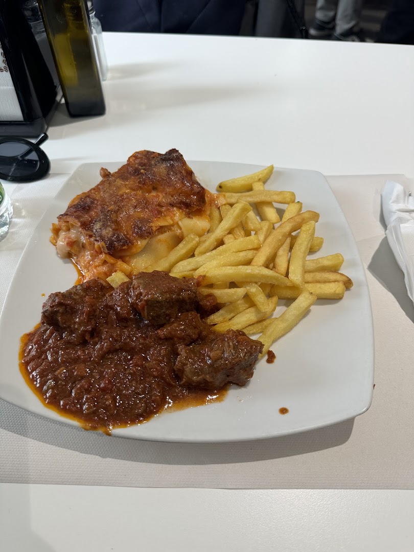 16 Round, Milano
