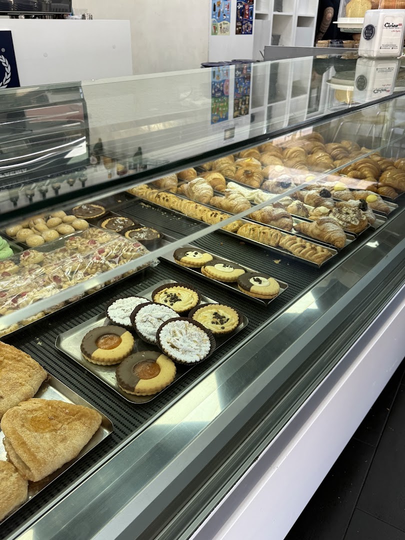 16134 Civico 44 Caffè Pasticceria