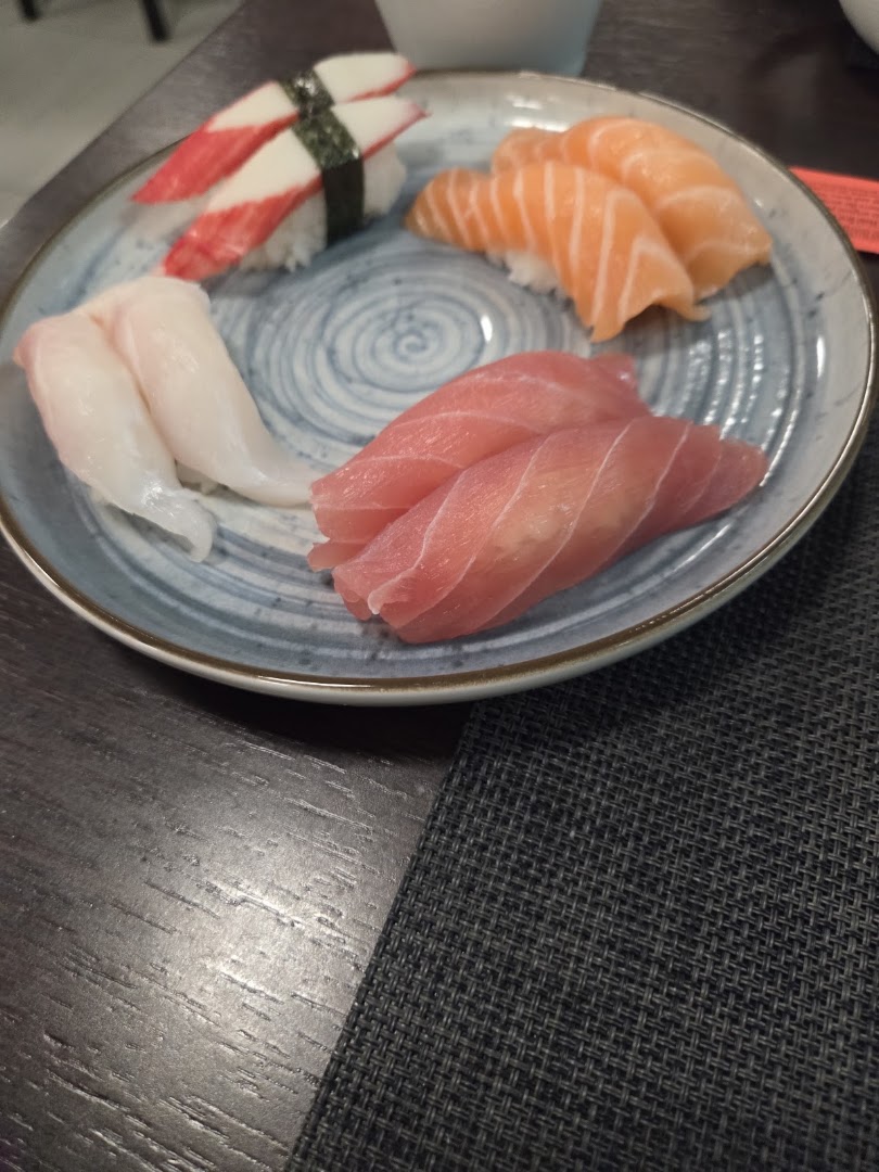 1688 Famous Fusion Ristorante Sushi Cinese