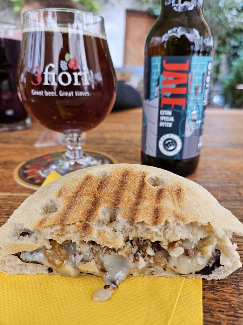 3fiori café & craft beer bar