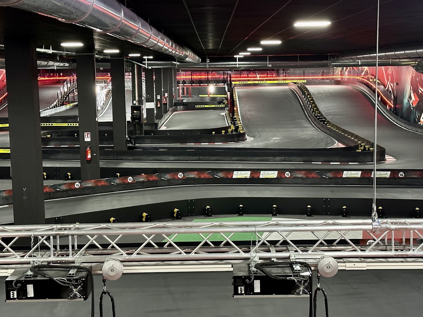 45 Kart Indoor