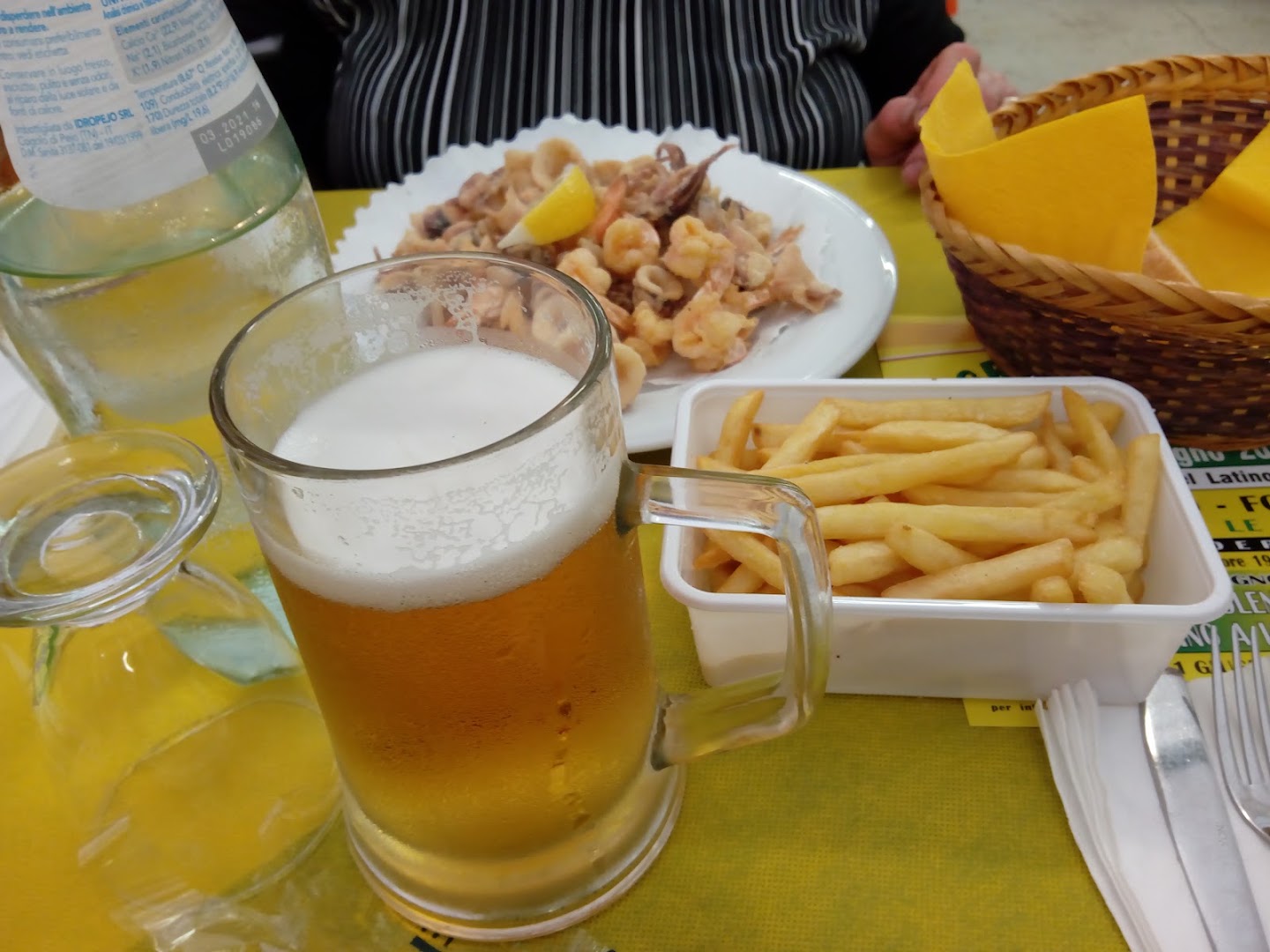 51 Castel Latino Cafe