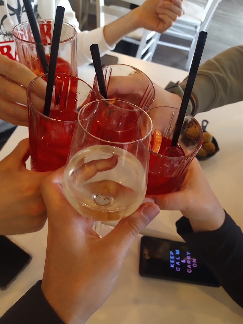 6ei/8ttavi Caffe'-Bistrot