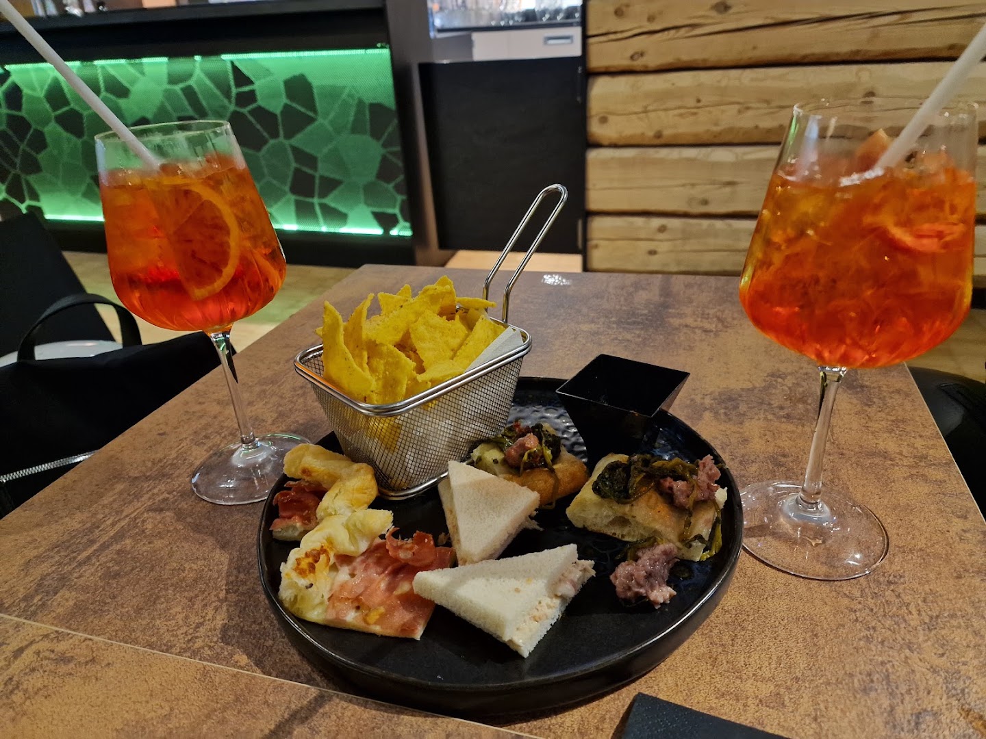6qu4ttro Brasserie, Bellinzago Novarese