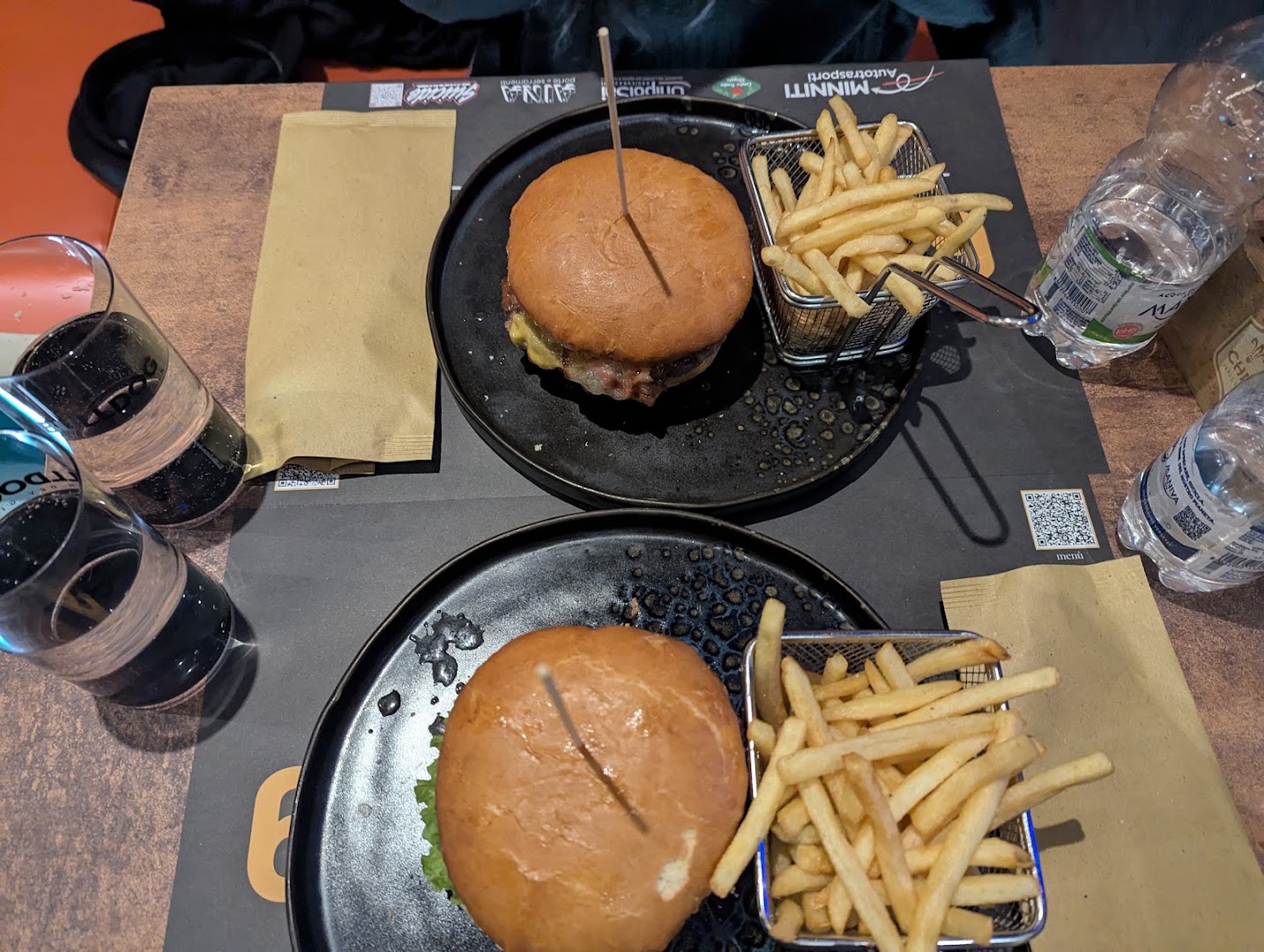 6qu4ttro Brasserie