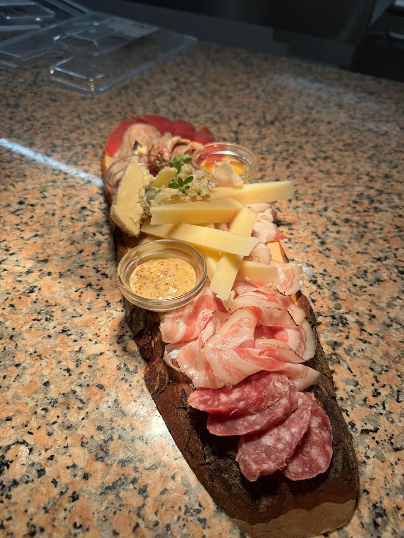 9.20 Drink and Food