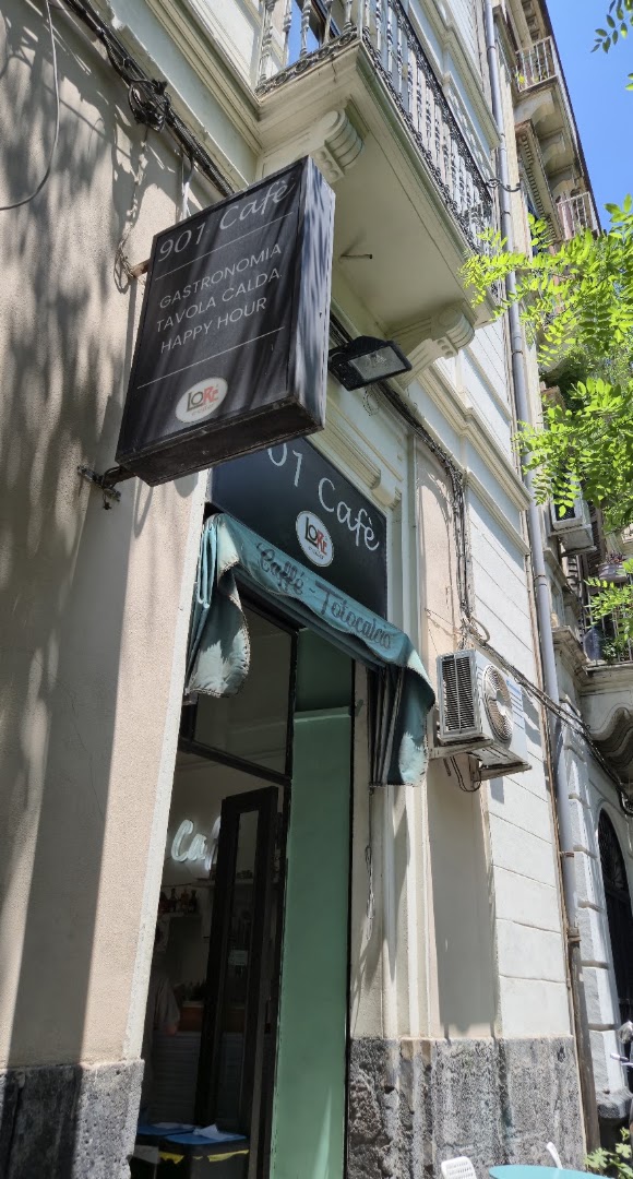 901 Café