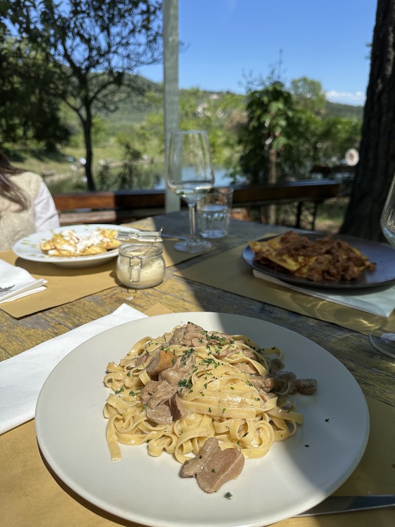 A i' Lago trattoria pizzeria