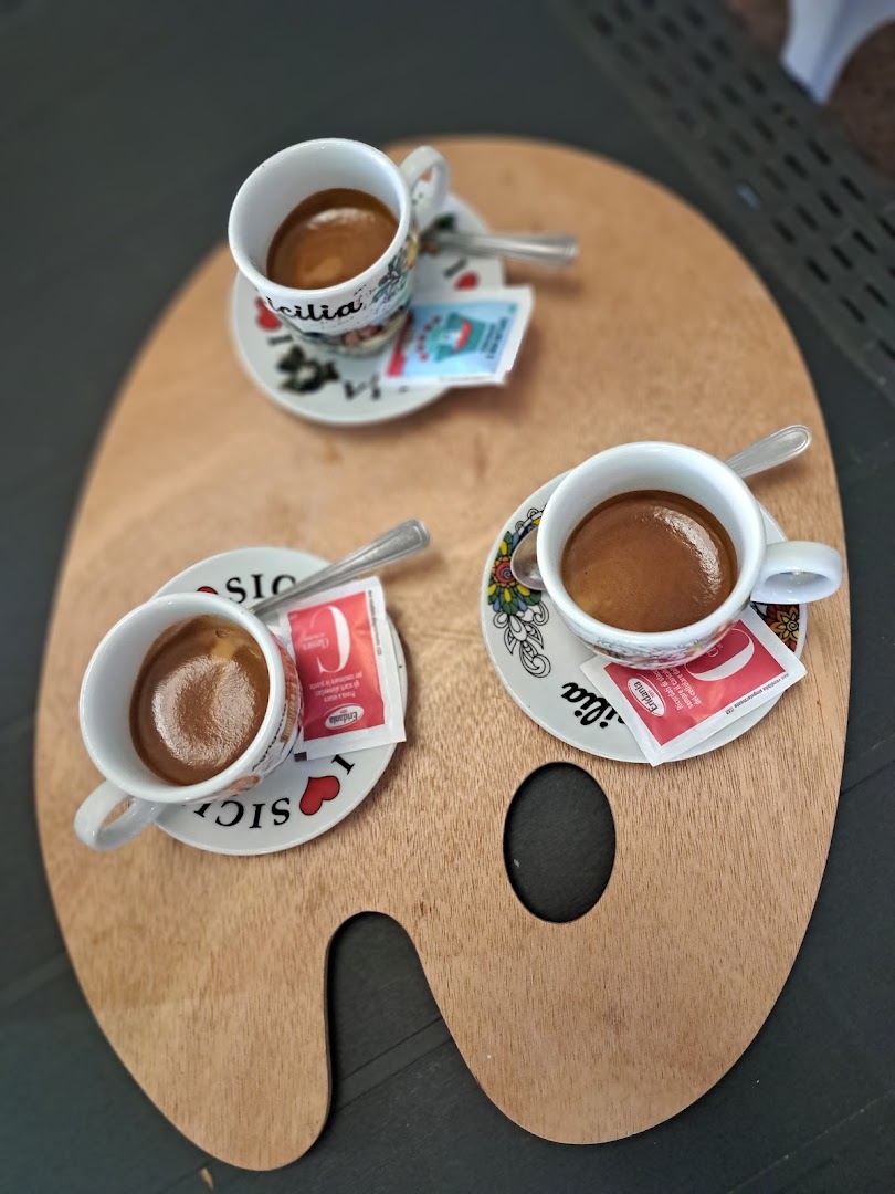 A. & L. ART CAFE'