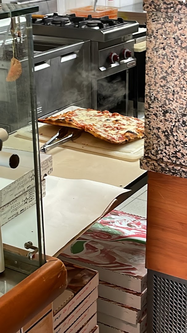 "A Pizza - Pizzeria/Rosticceria