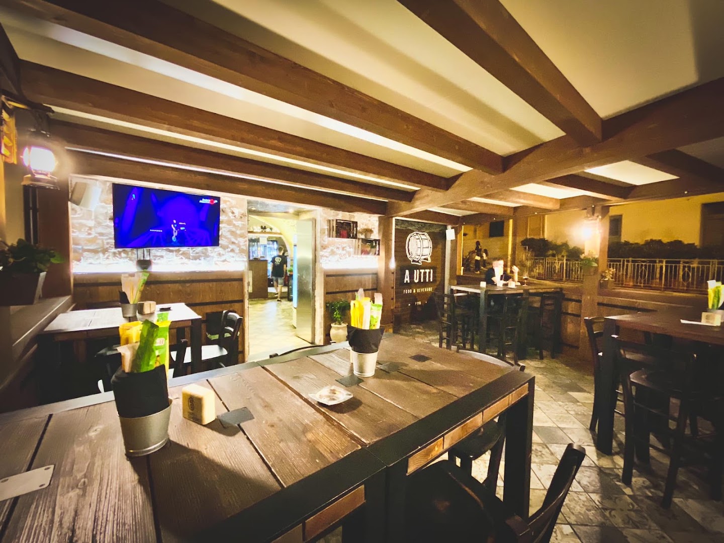 A Utti - Food & Beverage