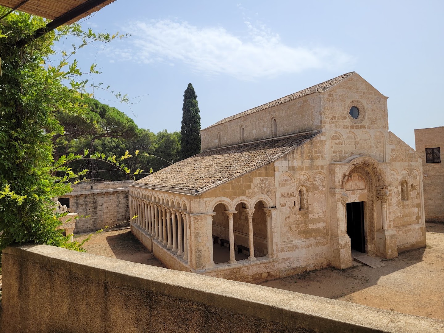 Abbazia di Santa Maria di Cerrate