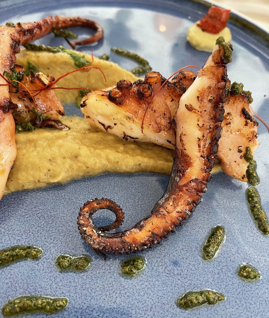 Acqua Salata Beach & Restaurant