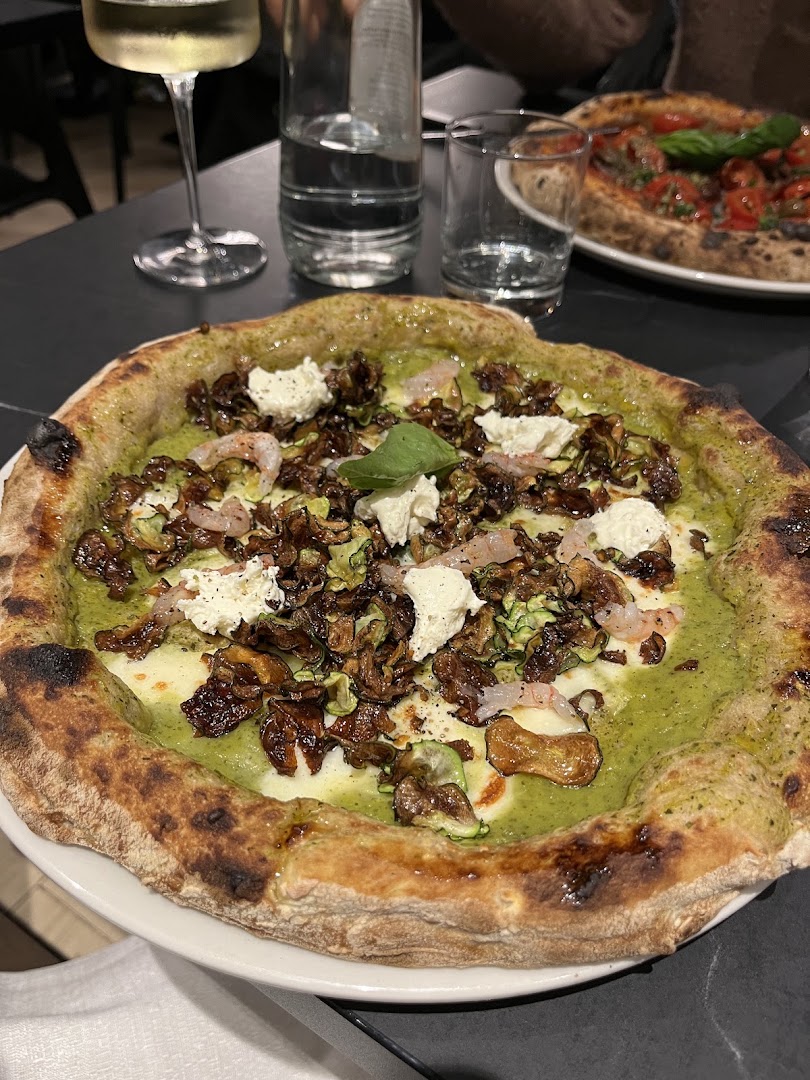 Acqva & Farina Pizzeria