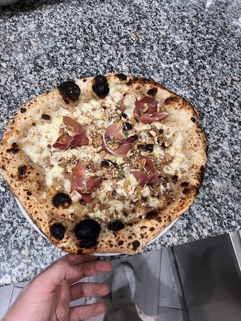 Addu Serenell Pizzeria