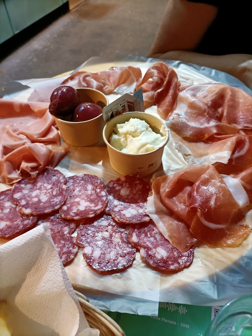 Agnese delle Cocomere - Crescentine e Tigelle, Drink e Frutteria