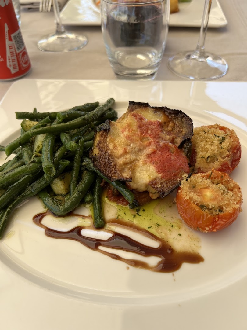 Agriturismo L’Isola del Sasso e Vini e Cantina Cinti