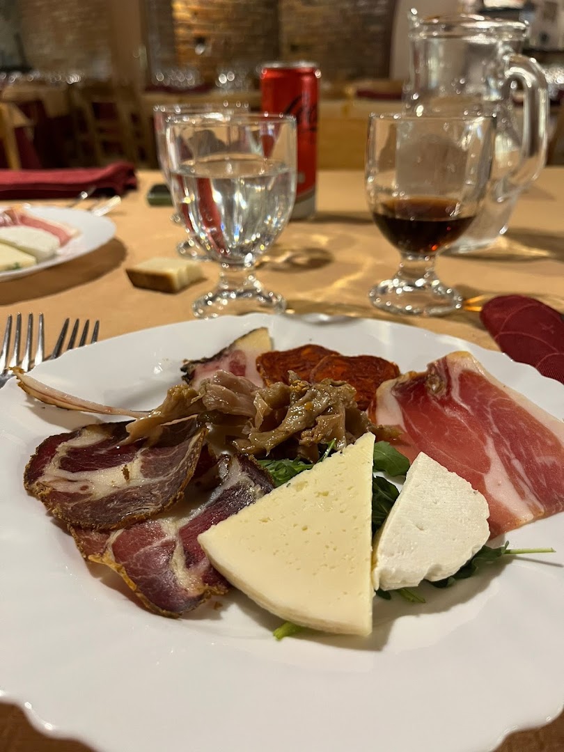 Agriturismo Valle del Salto, Taverna