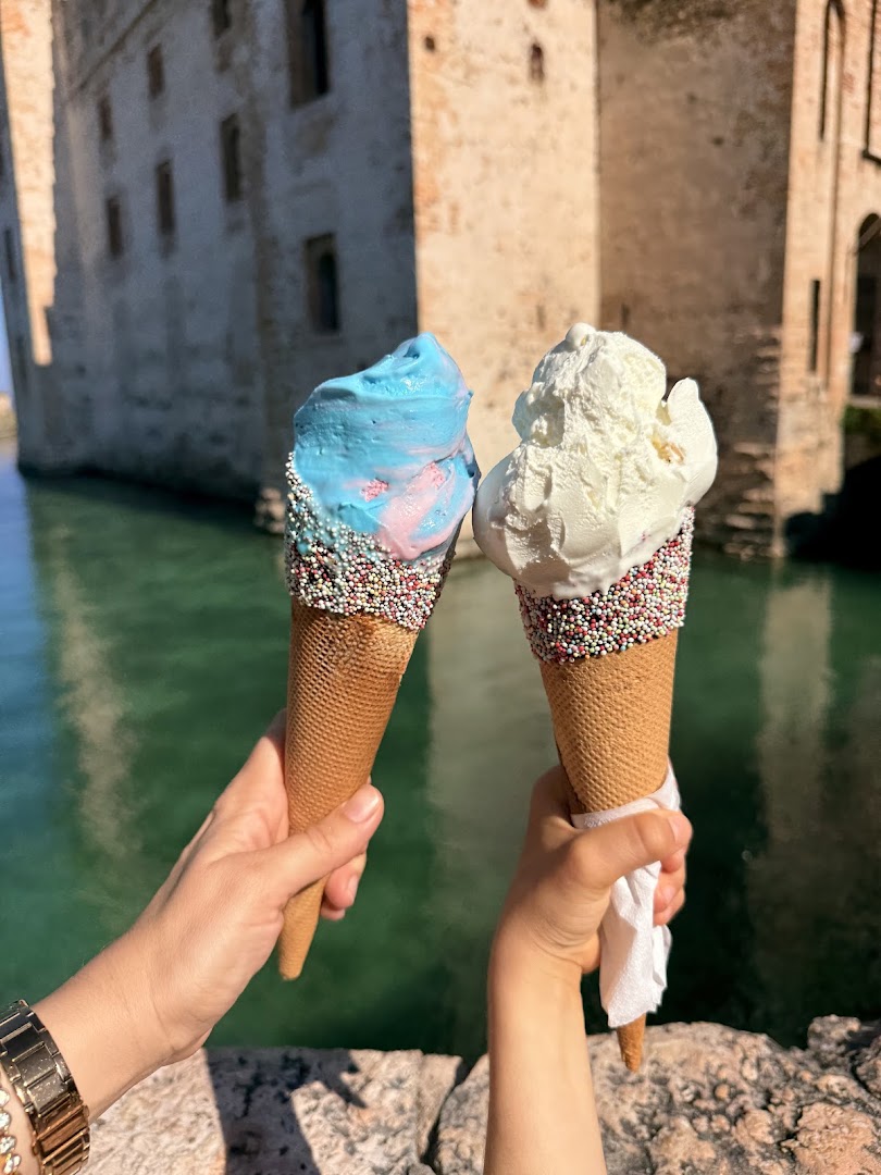 Ai Cigni