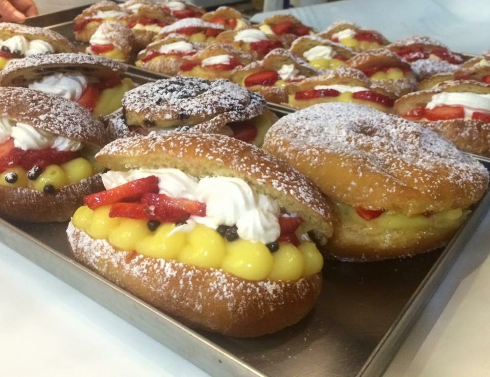 Ai Due Pini- Bar Pasticceria Tabaccheria