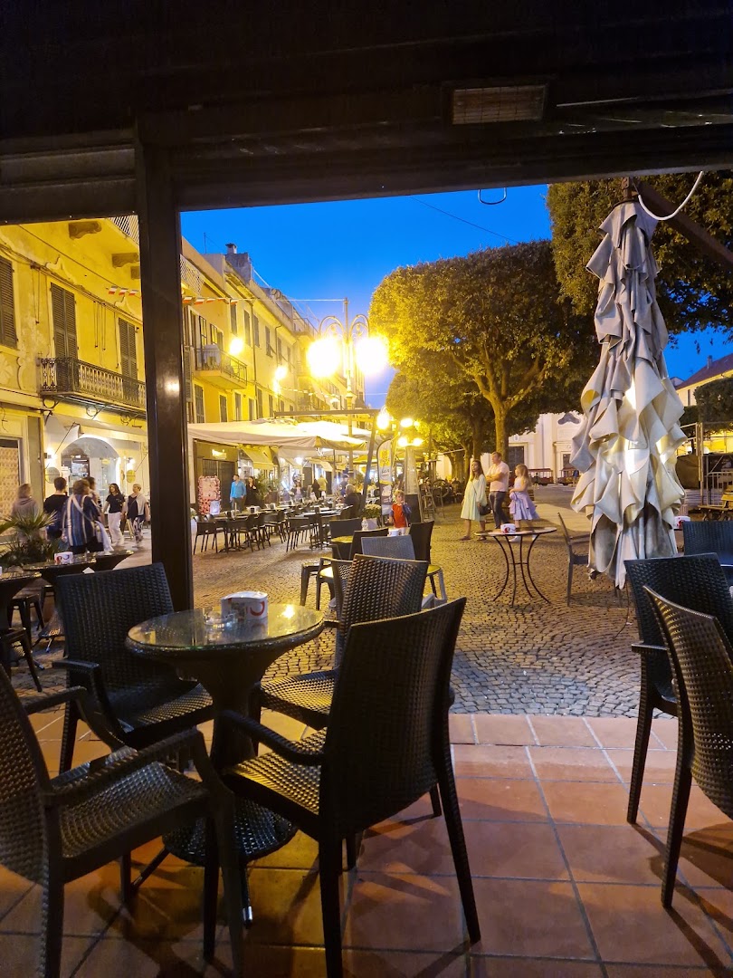 Airone (Wine & Bar)
