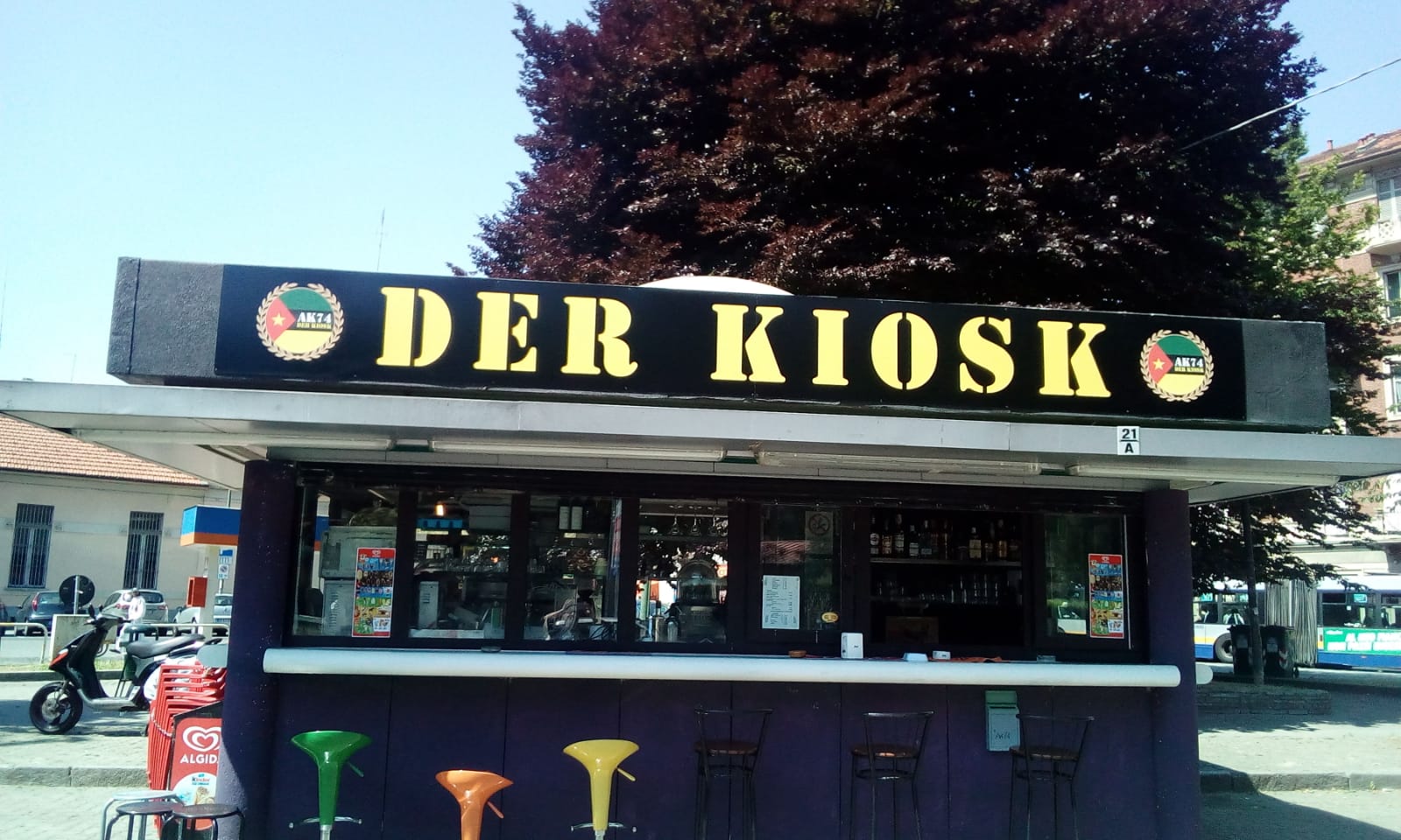 AK 74 - Der Kiosk, Torino