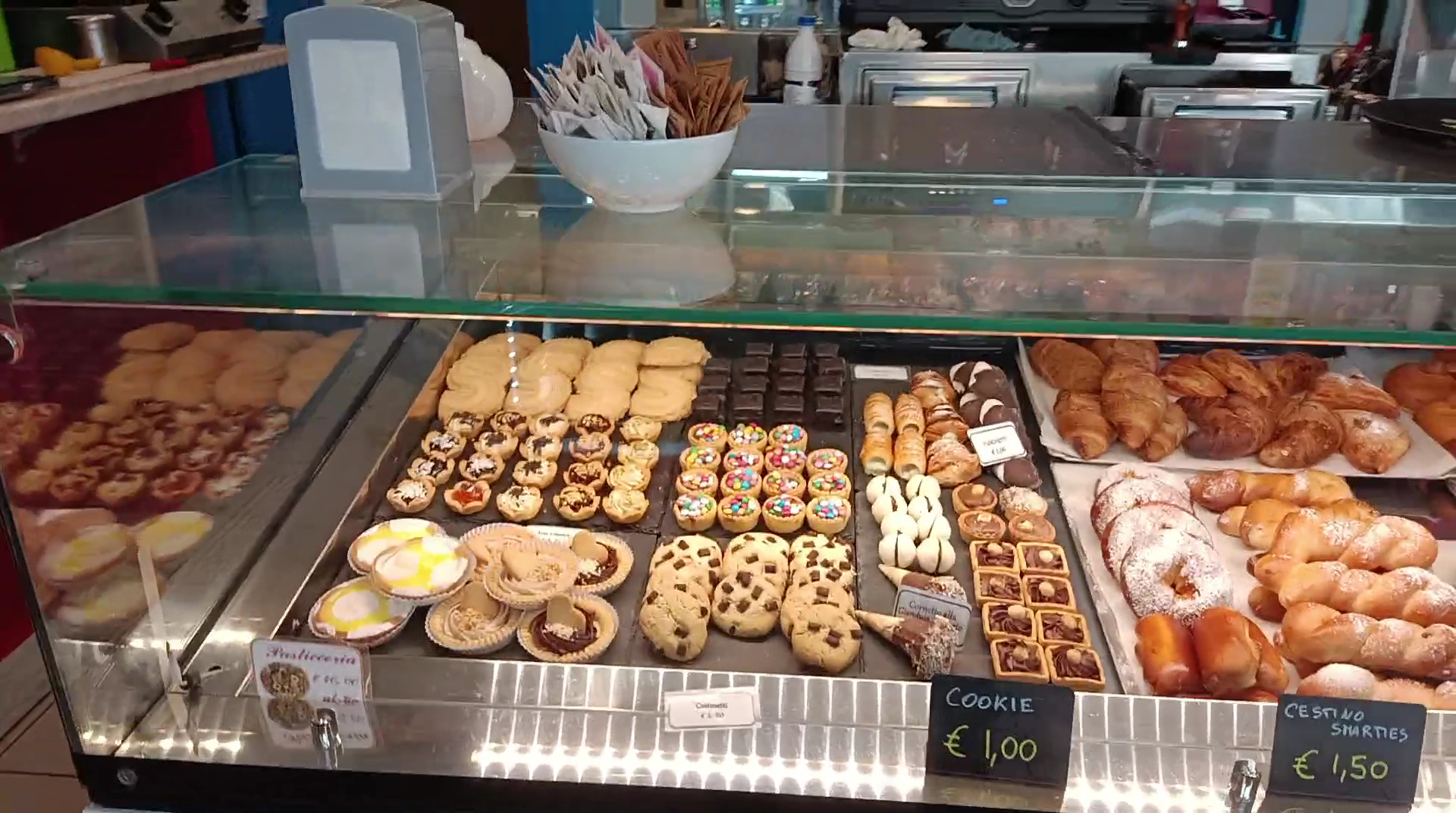 AL 130 Sweets&More