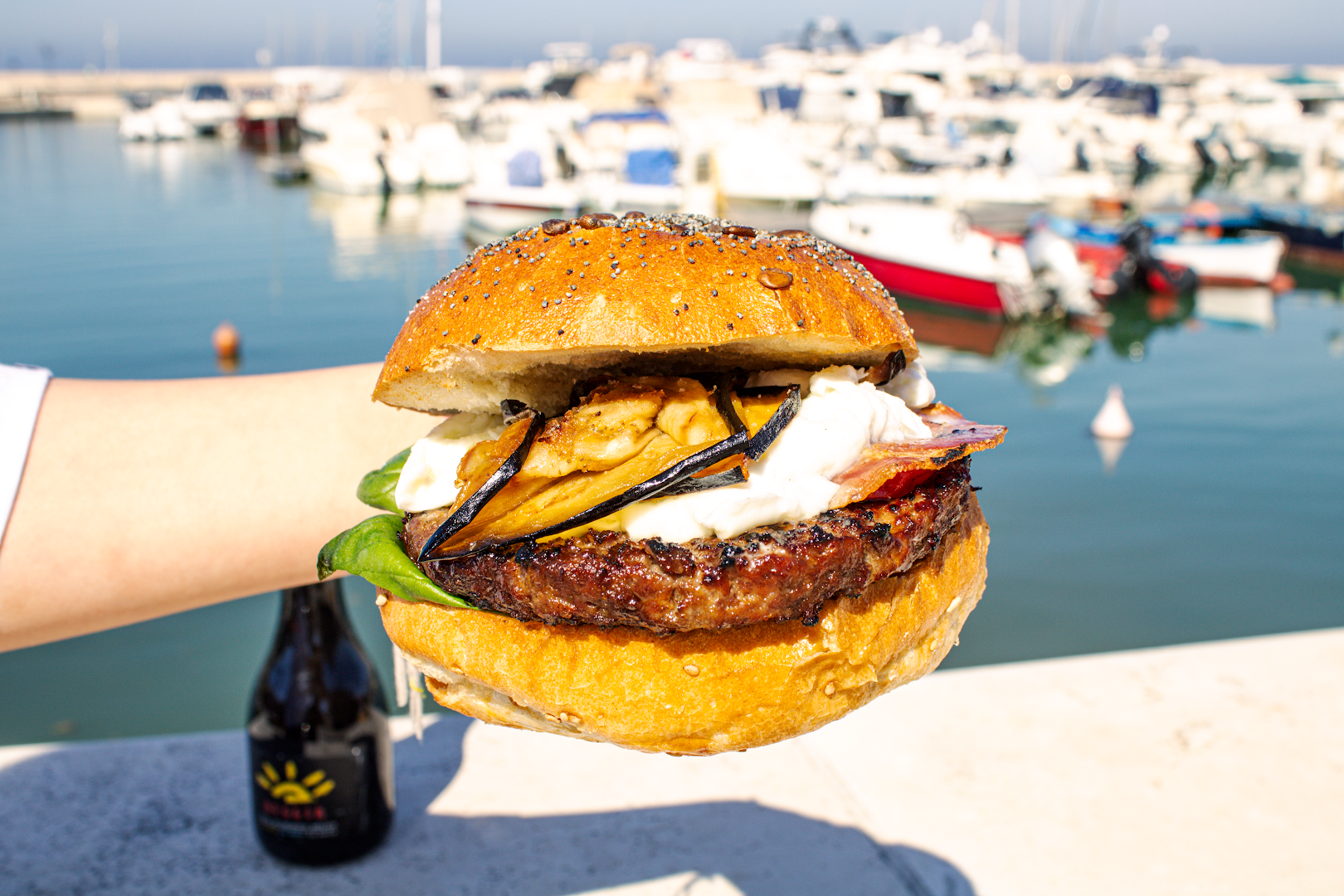 Al 28 - Grill, Pizza & Drink