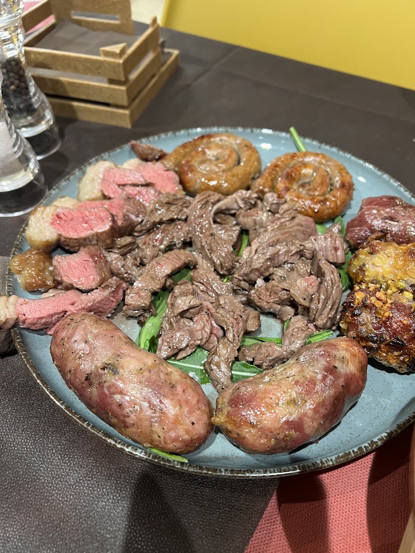 Al 28 - Grill, Pizza & Drink