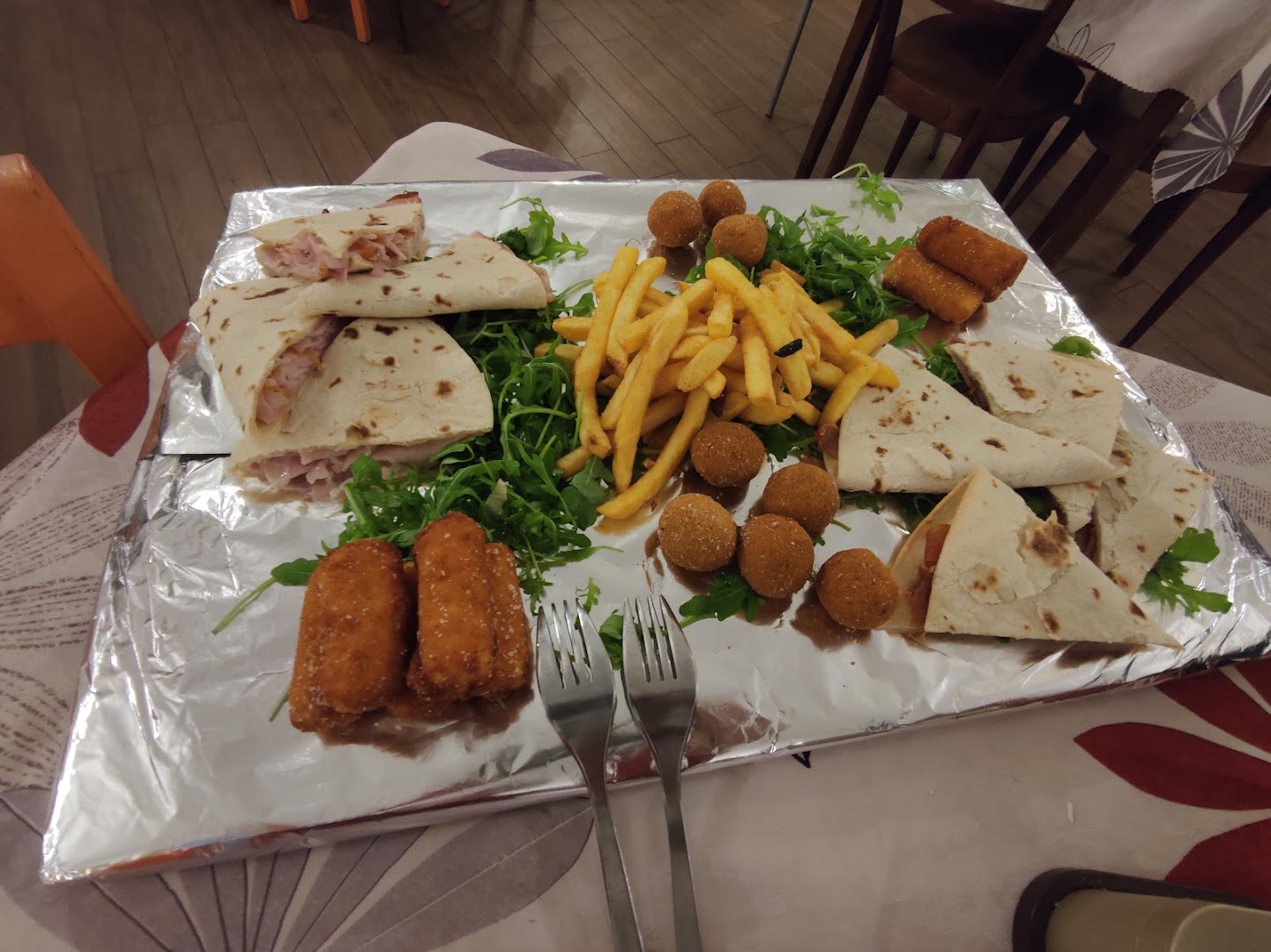 Al Binario 7 - Caffetteria, Aperitivi, Sbrise