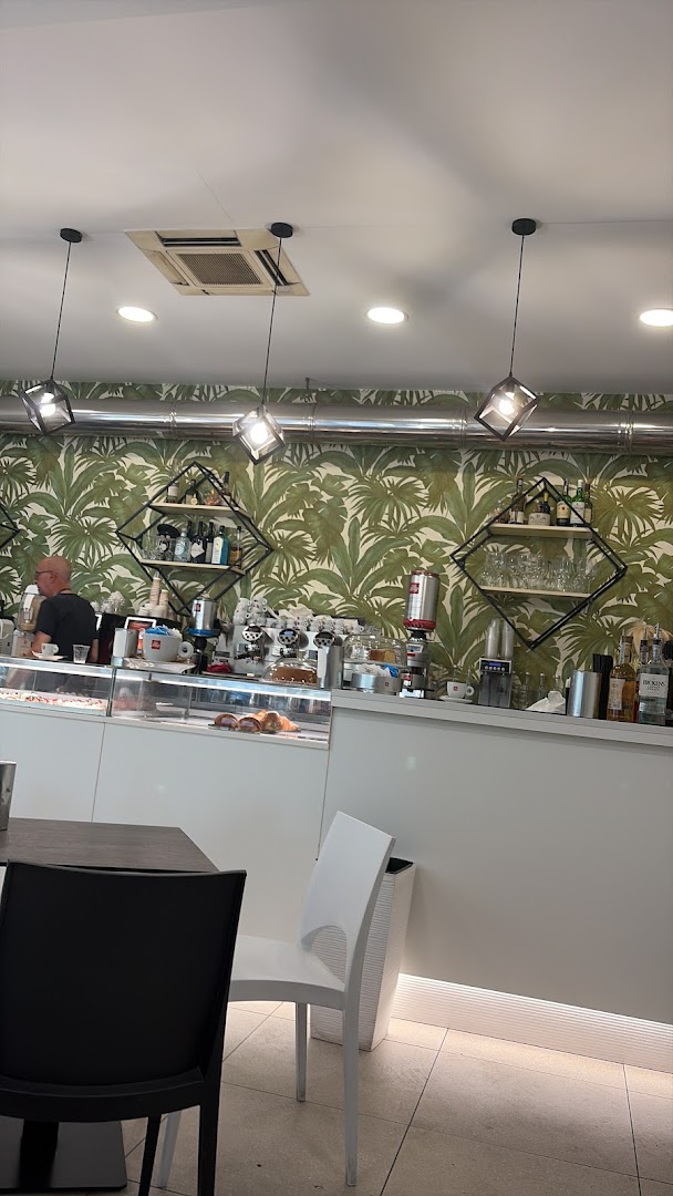 Al Cafè Bar & Bakery