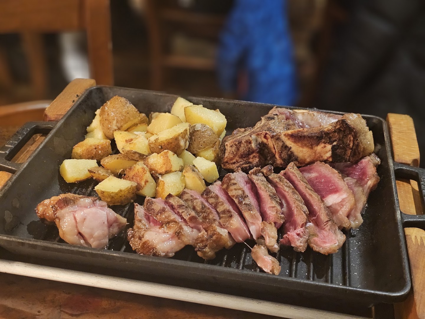 Al Fogolâr Rooms & Osteria