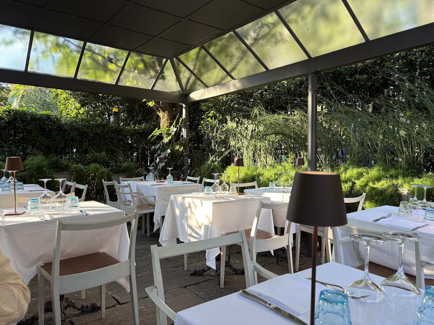 Al Fresco