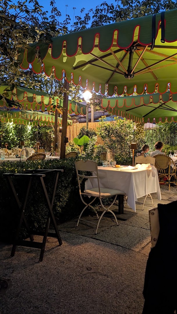 Al Fresco