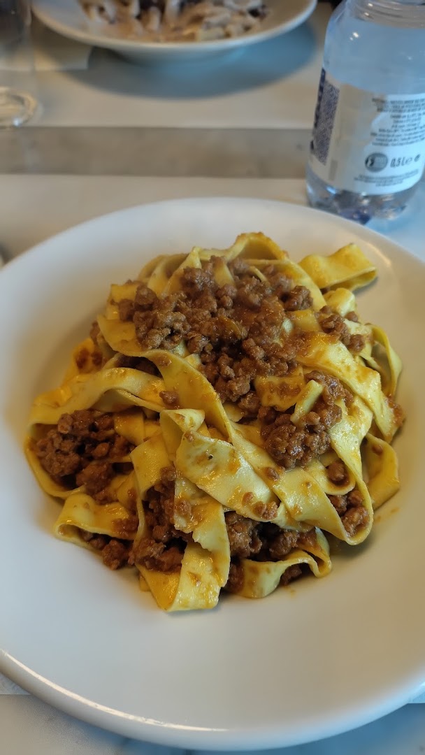 Al Km 0 Piadina e Pasta Fresca e cucina