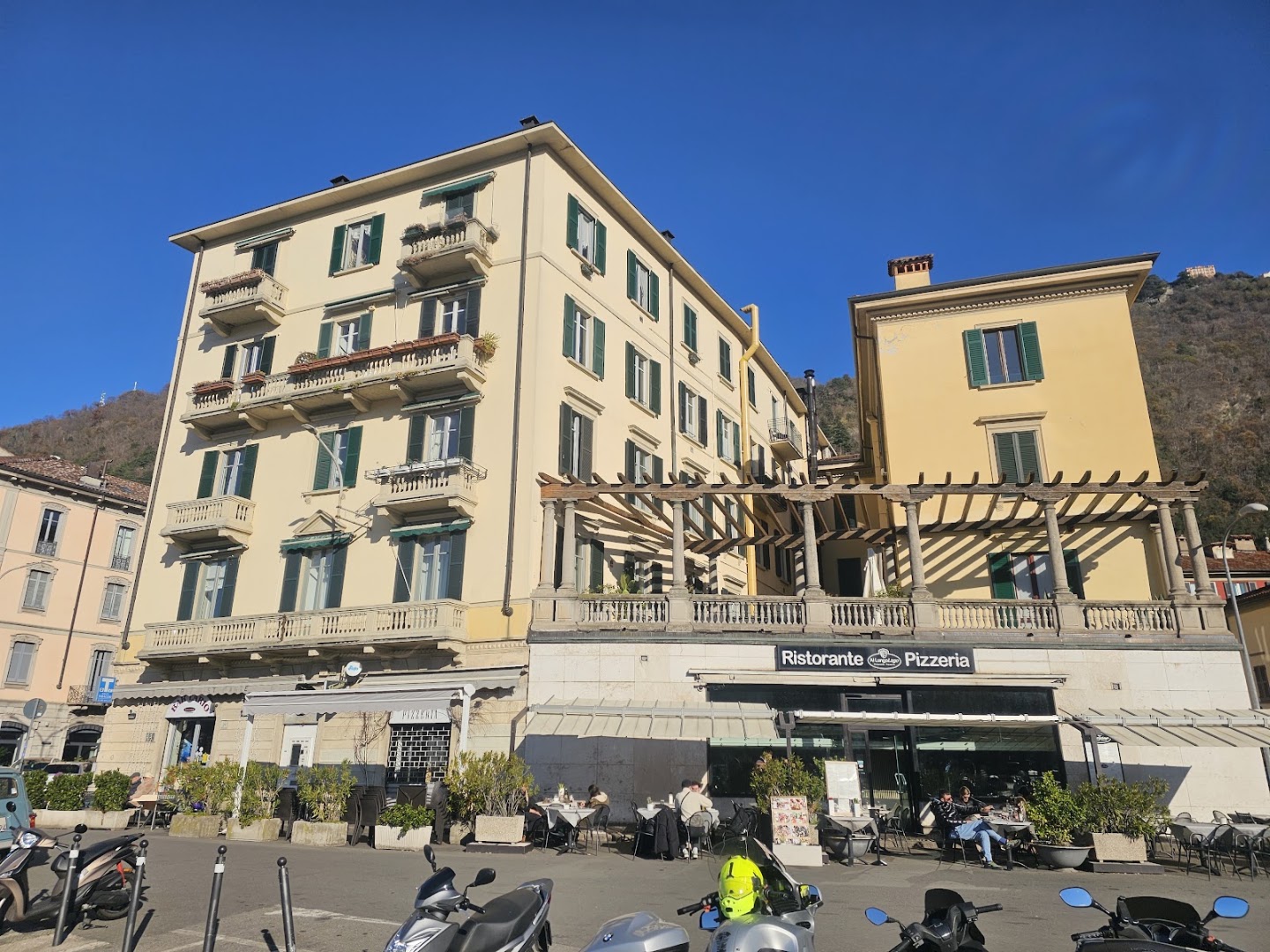 Al Lungo Lago Pizzeria Ristorante Como
