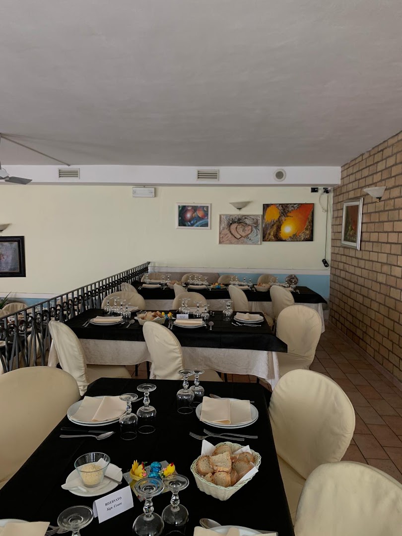 Al Pavone Bianco Ristorante Pizzeria e casa vacanze