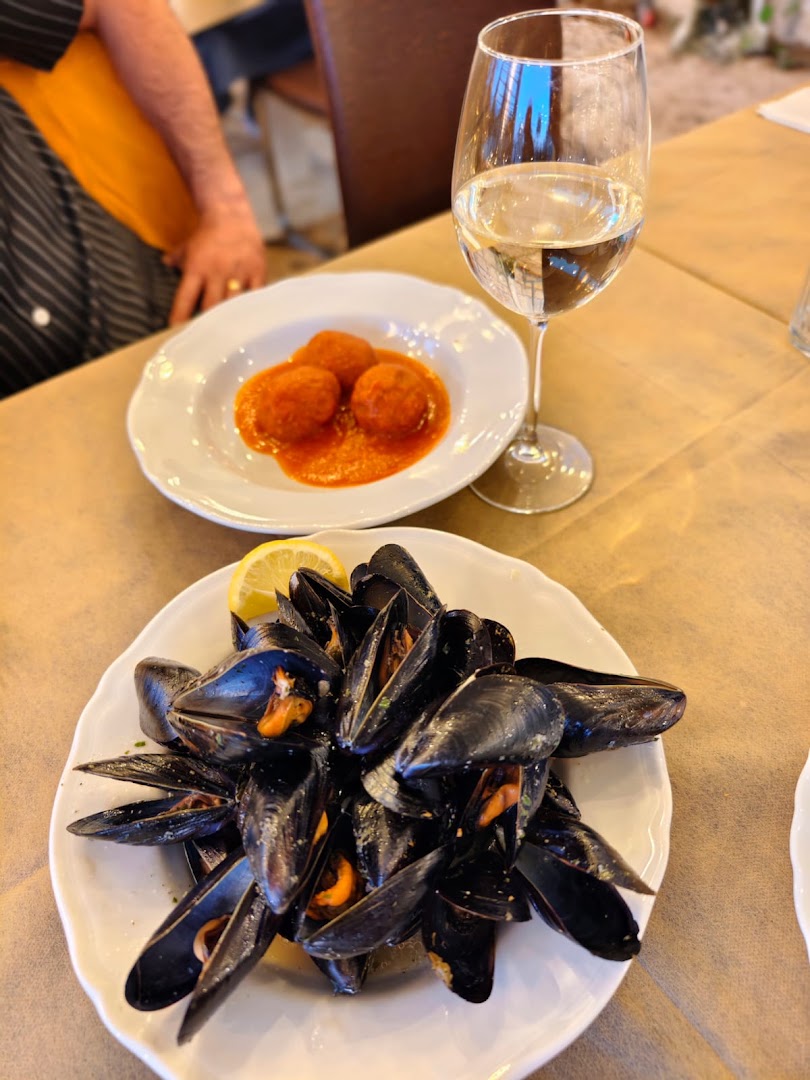Al Porto Osteria Pizzeria