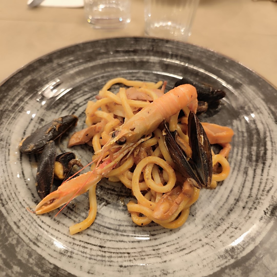 Al Porto Osteria Pizzeria