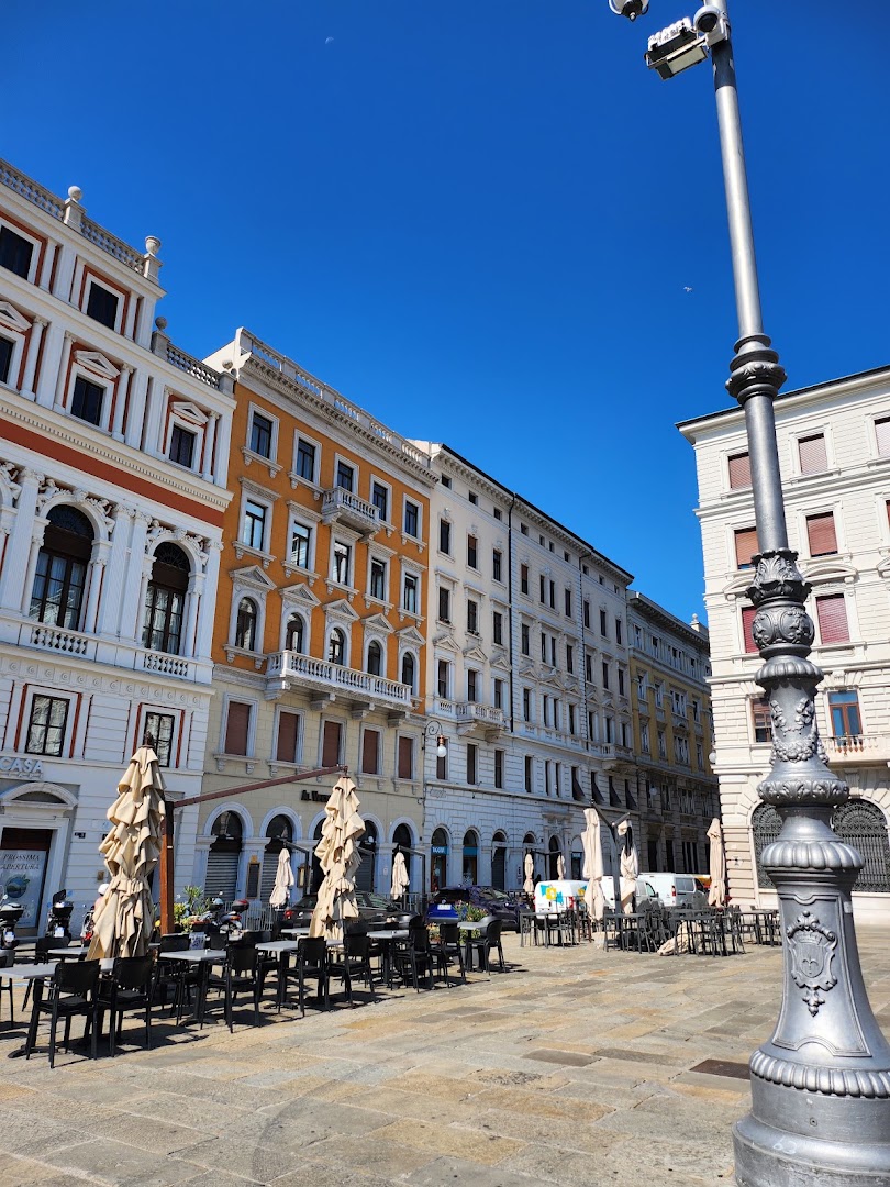 Al Vecio Canal Trieste, Trieste
