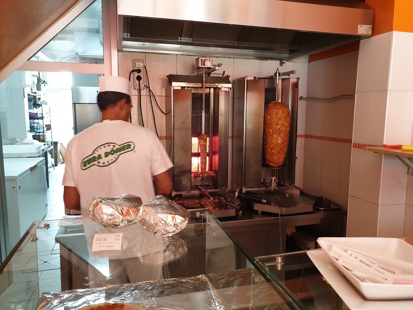 Aladino Kebab. Pizzeria & kebab...Doner kebab