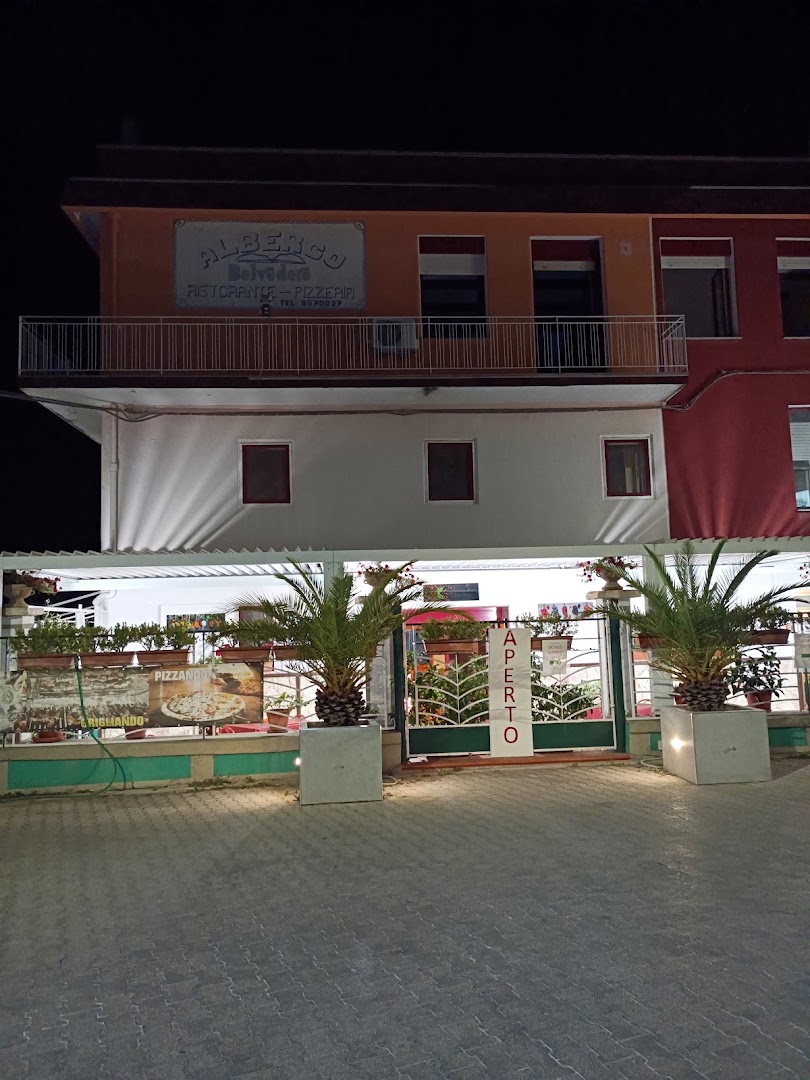 Albergo Belvedere con ristorante e pizzeria