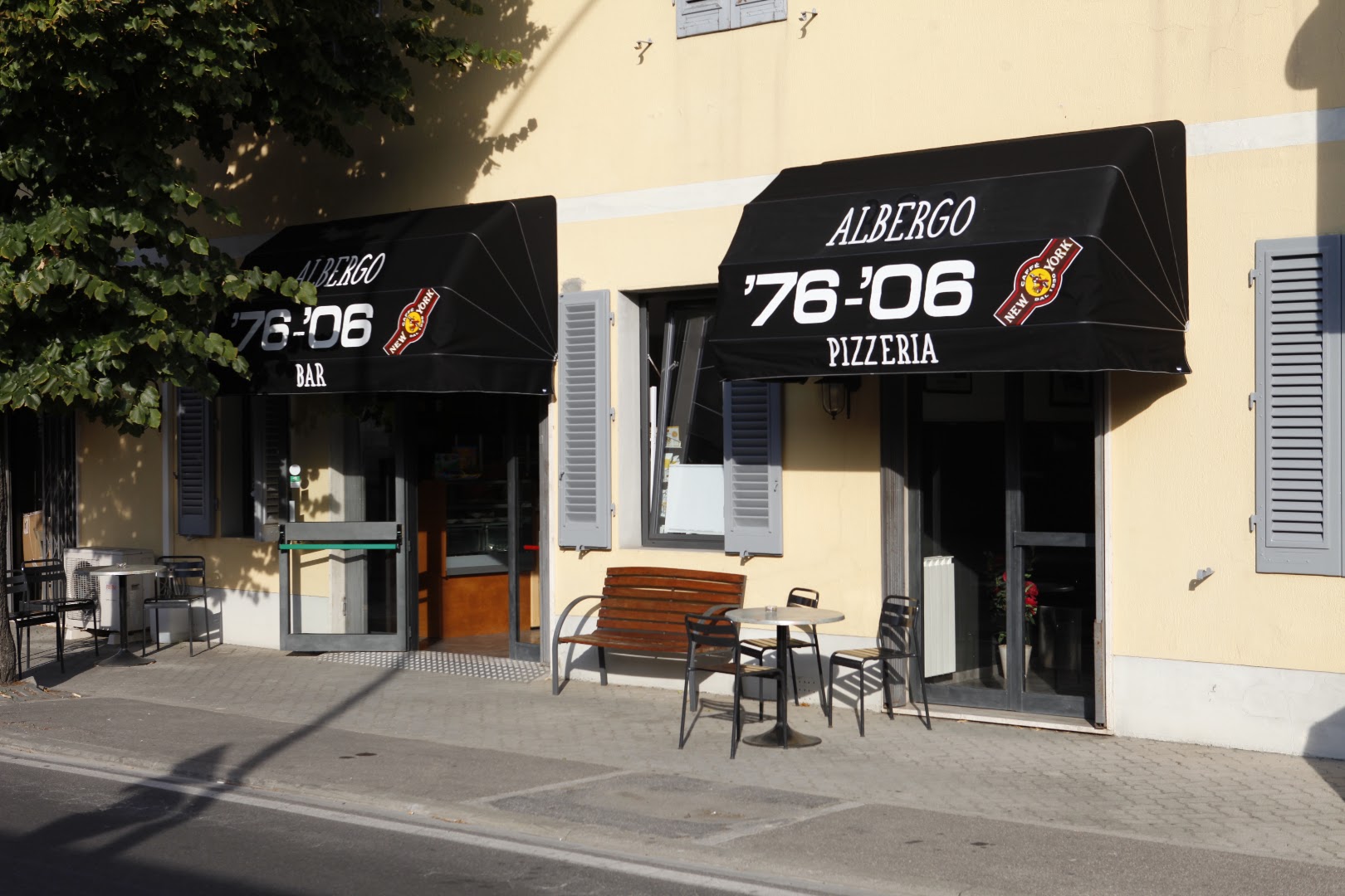 Albergo Ristorante Bar Pizzeria '76 - '06