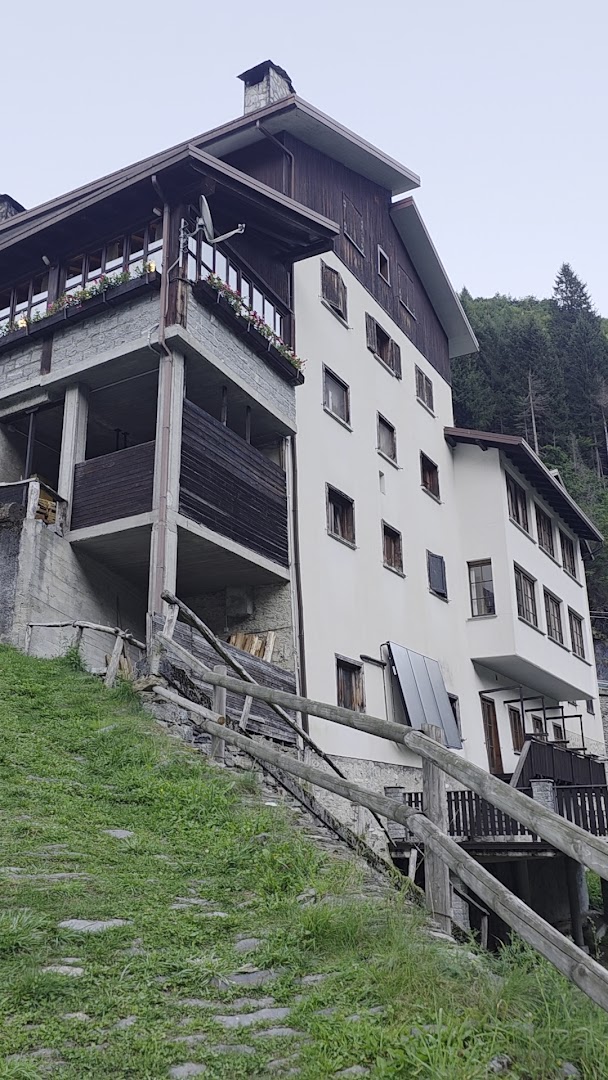 Albergo Ristorante VALLUNGA - NEGOZIO ALIMENTARI E PRODOTTI TIPICI