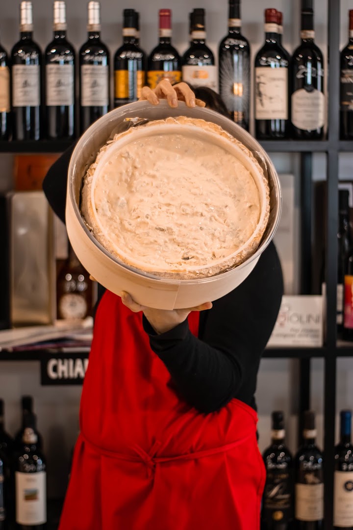 Alimentari Enoteca Lo Sfizio Fuori le Mura Montepulciano