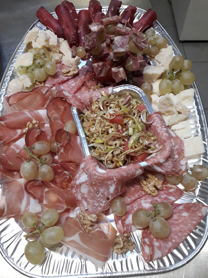 Alimentari Il Portico Di Malacarne Bruno & C., Cascina