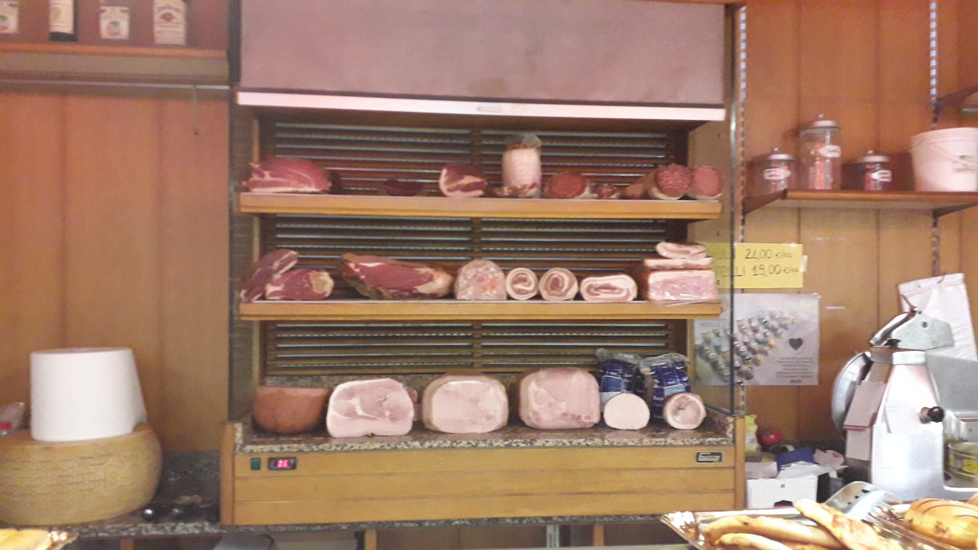 Alimentari Ricco' Di Girelli Cristina Ed Enrico S.N.C.